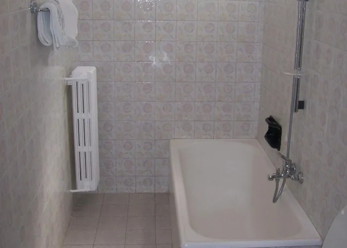 Отель Valle Intelvi