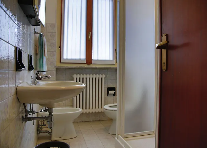 Отель Valle Intelvi 2*